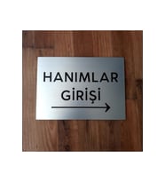 Rezopal Kazıma Wc Yönlendirme Tabelası - Hanımlar Girişi