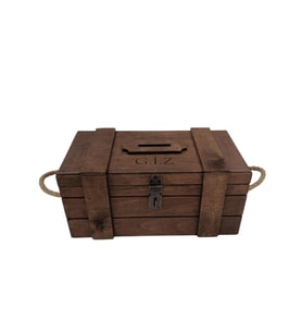 İSME ÖZEL, FİRMA İSMİNE ÖZEL KUMBARA, TIPBOX 27CM X 14CM GEN. X 12CM YÜKSEKLİK (Kahverengi)