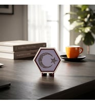 Ay Yıldız Yazılı Butik Tasarım Dekoratif Masaüstü Objesi, Modern Yaşam Alanlarına Manevi Dokunuş 10x10 cm