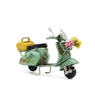 Dekoratif Metal Scooter Önü Sepetli (Çok Renkli)