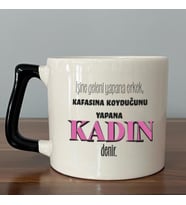 İşine Geleni Yapana Erkek Baskılı Kadınlar Günü Siyah Kulplu D Kupa