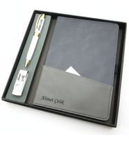 Signator® Codex  N369 Kişiye Özel Defterli Set - İsme Özel Beyaz Kalem + İsme Özel Siyah Defter + İsme Özel 32 GB Usb Bellek  İsme Özel Kutusunda Hediyelik Set (Karışık)