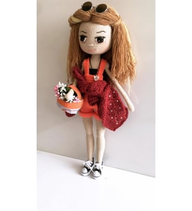 Çiçekçi Kız Bebek Amigurumi Organik Oyuncak
