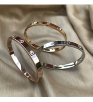 3'lü Taşlı Metal Kartier Taşlı Kelepçe Bilezik Anti Alerjik Altın Gümüş Rose Gold Günlük Kullanımına Arkadaşa Anneye Sevgiliye Hanıma Eşe Kız Kardeşe Ablaya Hediye Aksesuar Bijuteri Hediyelik Doğum Günü Yıldönümü Bileklik Setleri Hediyeleri Kız Bayan