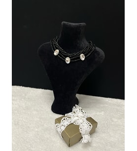 AMOR FACE ÖZEL TASARIM SİYAH PORSELEN BONCUK ÜÇLÜ ZİRKON KARMA DETAYLI LUXURY KADIN GERDANLIK KOLYE