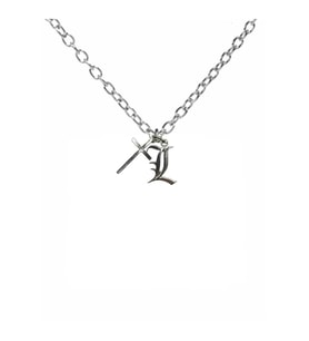 Death Note L Figürlü & Haç Sembollü Unisex Kolye – Gizemli ve Anlamlı Tasarım (Gümüş)
