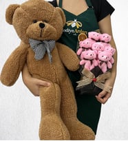 Özel Tasarım 7'li Peluş Ayıcık Buketi ve Büyük Boy Kahverengi Peluş Ayıcık (Model 4)