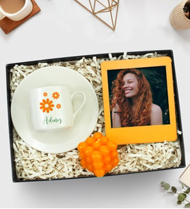 Kişiye Özel Tasarım Fincan & Turuncu Bubble Mum & İnstagram Çerçeve Hediye Seti