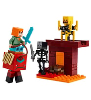 LEGO Minecraft Nether Lav Savaşı 21266