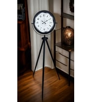 Siyah Desenli Şık Tripod Ayaklı Saat (Standart)