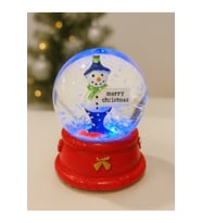 Yeni Yılın En Güzel Hediyesi Yılbaşı Kardan Adam Merry Christmas Figürlü Led Işıklı 9 cm Kar Küresi (Karışık)