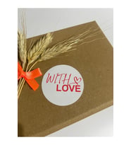 With Love Kırmızı Yazılı Kalpli Yuvarlak Yapışkanlı Etiket 5x5 cm 100 adet