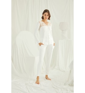 Monamise Kadın Yakası ve Omzu Dantelli Önü Boydan Düğmeli Pijama Takımı