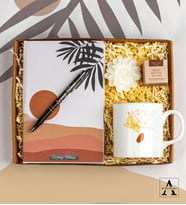 Kişiye Özel Tasarım Defter ve Tükenmez Kalem - Özel Tasarım Baskılı Kupa - Lotus Mum - Müslin Çay - Özel Tasarım Hediye Kutusu