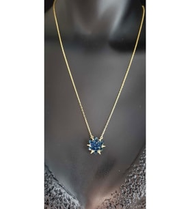 Mavi Zirconia Taşlı Nilüfer Lotus Çiçeği Şık Tasarım 925 Ayar Gümüş Rodiumlu Kolye