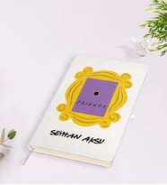 BK Gift Kişiye Özel İsimli Friends Monica’s Kapı Çerçevesi Tasarımlı Beyaz Defter-2