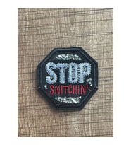 6X6 CM NAKIŞ İŞLEME VE TAŞLI STOP YAZILI ÜTÜ İLE YAPIŞAN APLİKE ARMA YAMA