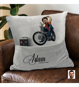 BK Gift Kişiye Özel Motorcu Karikatür Tasarımlı Organizer Kumanda ve Atıştırmalık Cepli Gri Kırlent Yastık- 5 Arkadaşa Hediye, Cepli Yastık