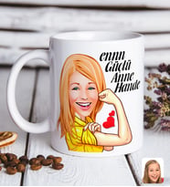 BK Gift Kişiye Özel En Güçlü Anne Karikatürlü Beyaz Kupa Bardak-1