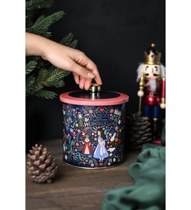 Tales Desenli Yuvarlak Metal Saklama Kabı, Erzak Saklama Kabı - Organizer Kutu 14 Cm X 15 Cm (Tales Alices)
