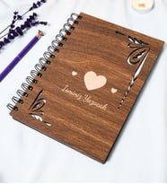 Kişiye Özel Kalp Desenli Ahşap Kapaklı Defter - Ajanda - İsme Özel - A5 60 Yaprak (120 SAYFA) Hediyelik (Gümüş)