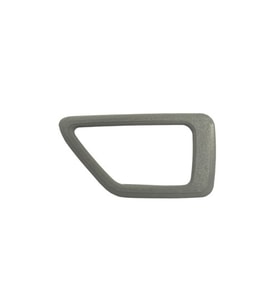 PEUGEOT 405- 92/96; ÖN KAPI İÇ AÇMA KOLU ÇERÇEVESİ SAĞ KOYU GRİ 9143.40 1556-3013