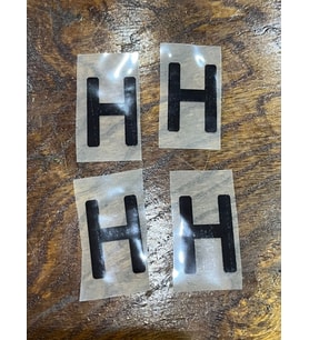 4 ADET SİYAH ÜTÜ İLE YAPIŞAN H HARFİ TRANSFER BASKI HARF 4X3 CM