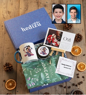 Kişiye Özel Karikatürlü Bordo Mavi Taraftar Baba Oğul Hediye Kutusu - Kişiye Özel Kupa Standart, Çay, Takvim, Mum Babalar Günü Hediyesi
