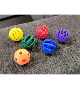 3D Baskı Kedi Oyuncak Topları Seti Delikli Desenli İnteraktif Kedi Topu Karışık Renk Kedi Oyuncağı