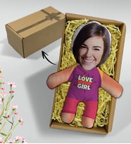 BK Gift Hediye Kutusunda Kişiye Özel Fotoğraflı Kadın Süper Kahraman Bebek Yastık-2, Arkadaşa Hediye, Sevgiliye Hediye, Doğum Günü Hediyesi