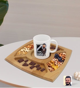 BK Gift Kişiye Özel Erkek Big Boss Karikatürlü Beyaz Kupa ve Doğal Masif Ahşap 4 Bölmeli Sunum Tabağı Çerezlik Hediye Seti-1