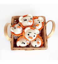 Amigurumi anahtarlık aslan