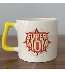 Süper Mom Kırmızı Baskılı Sarı Kulplu D Kupa