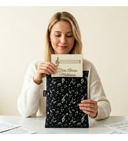 Woodycord El Yapımı Nota ve Sol Anahtarı Desenli Kitap ve Tablet Kılıfı (21x27 cm)