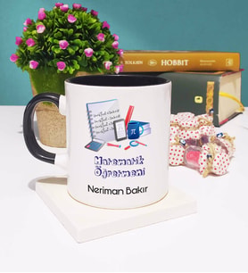 Matematik Öğretmeni Tasarımlı Kişiye Özel Matematik Öğretmeni Kupa Bardak Siyah