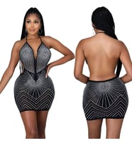 Siyah Sırt Dekolteki Askılı Full Taşlı Mini Elbise