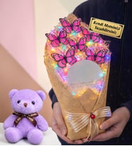 Kişiye Özel Hediye Renkli Işıklı Aynalı Kelebek Buketi ve Mor Peluş Ayıcık (Pembe)