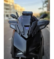 MOTOCAM Yamaha Xmax Ön Cam 2023-2026 Model 36cm Siyah Renkli 4mm SPORTİF