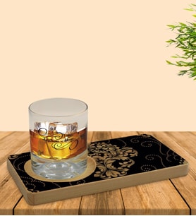 BK Gift Kişiye Özel Retro Motif Tasarımlı Doğal Ahşap Tabaklı Viski Bardağı Sunum Seti Model 10