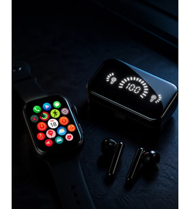 Şık Tasarımlı Akıllı Saat Ve Bluetooth Kulaklık Seti Suya Dayanıklı Ve Çok Fonksiyonlu