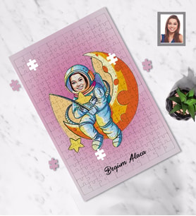 Kişiye Özel Uzay Karikatürlü A3 130 Parça Puzzle Bayan-1