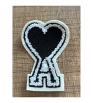 10X7 CM TRİKO KALP VE A HARFLİ APLİKE ARMA YAMA BOY