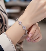 Pembe Taş Detaylı Yıldız Model Bileklik (Gümüş)