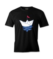 Paper Boat with a Red Flag Siyah Erkek Tshirt