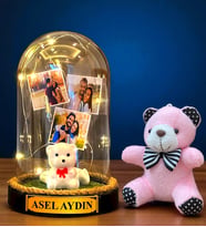 Sizlere Özel Led Işıklı Biblolu Fanus ve Pembe Peluş Ayıcıklı Anahtarlık (Model 3)