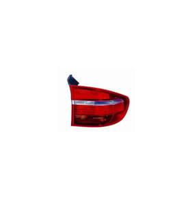 Esse Otomotiv - X5 E70 Stop Lambası Dış Sağ Beyaz 07-10 Dpo 444-1939r-ue 63217200818