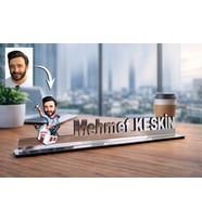 Kişiye Özel Emlak Danışmanı Karikatürlü 30 cm Ayna Pleksi Masaüstü İsimlik - Emlak Danışmanı Hediyesi İş Arkadaşına ve Meslek Sahibine Hediye
