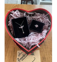 Pandora Pink Set - Özel Kalpli Kutu ile Birlikte