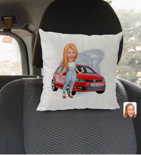 BK Gift Kişiye Özel Plakalı Kadın Volkswagen Polo Karikatürlü Kare Araç Koltuk Yastığı-2