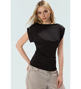 Fitted Kısa Kollu Örme Bluz Rahat Günlük Stil Zarifane Tasarım Konforlu Kesim (Siyah)